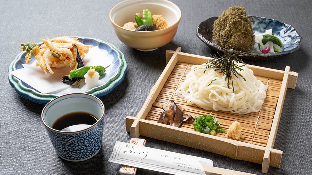 特選氷見うどん定食